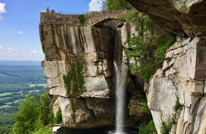 5 Fabulous Southeast USA Road Trip Ideas featured by top US family travel blog, More Than Main Street: Lookout Mountain