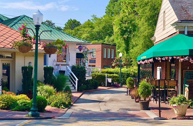 Shopping at the PInehurst Shops is one of the most fun things to do at the Pinehurst Resort.