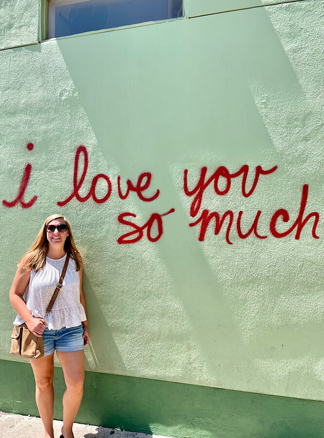 the I love you so much mural on South Congress on the side of Jo's Coffee shop